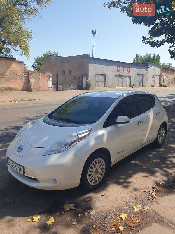 Nissan Leaf 2014