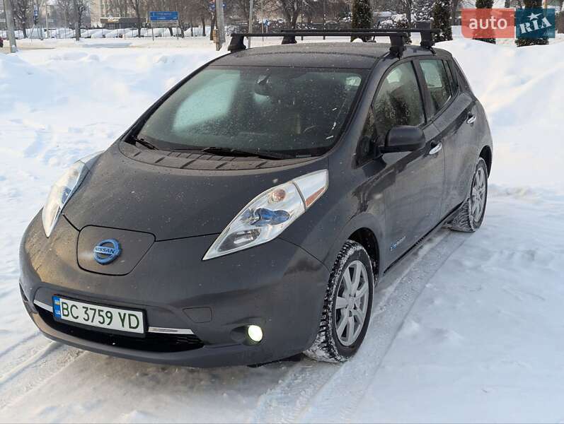 Хэтчбек Nissan Leaf 2013 в Дрогобыче