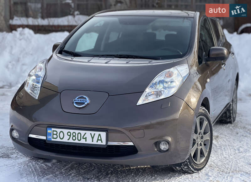 Хэтчбек Nissan Leaf 2016 в Тернополе
