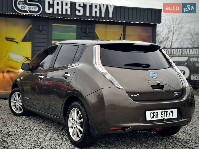 Хэтчбек Nissan Leaf 2016 в Стрые