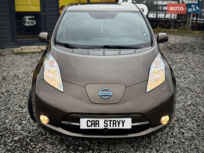 Хэтчбек Nissan Leaf 2016 в Стрые