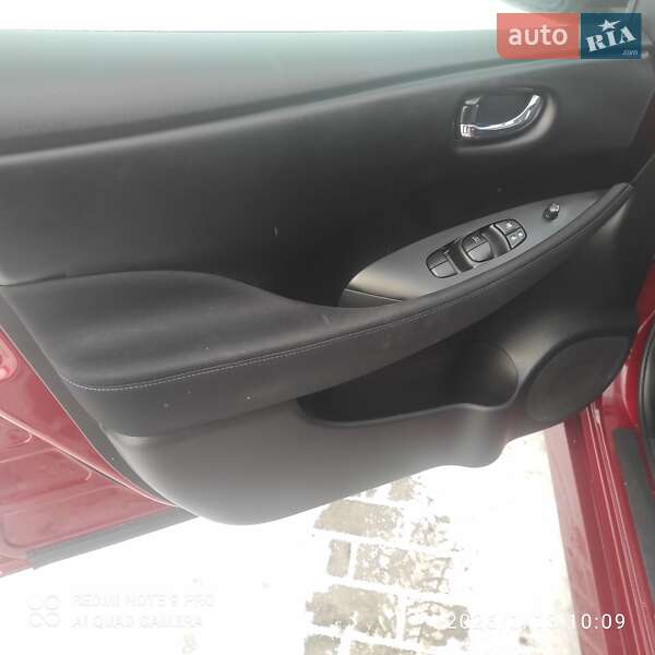 Хэтчбек Nissan Leaf 2021 в Ромнах