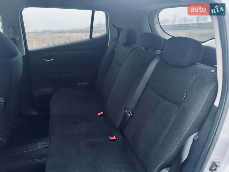 Хэтчбек Nissan Leaf 2014 в Владимире