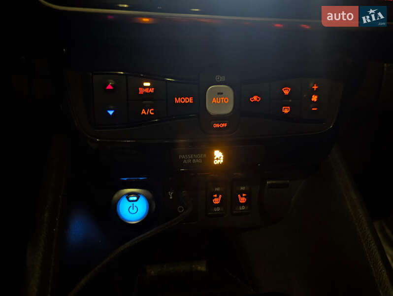 Хэтчбек Nissan Leaf 2018 в Тернополе