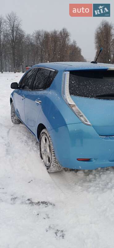 Хэтчбек Nissan Leaf 2011 в Харькове