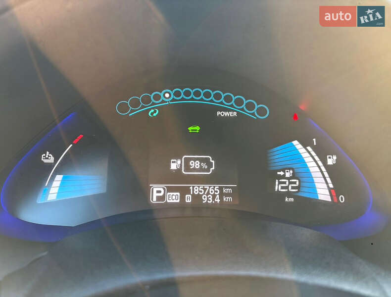 Хэтчбек Nissan Leaf 2014 в Луцке