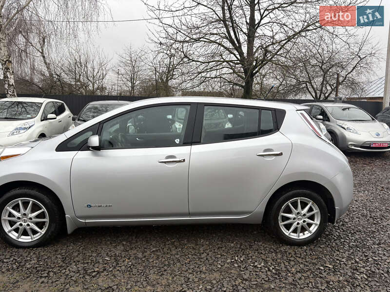 Хэтчбек Nissan Leaf 2013 в Луцке
