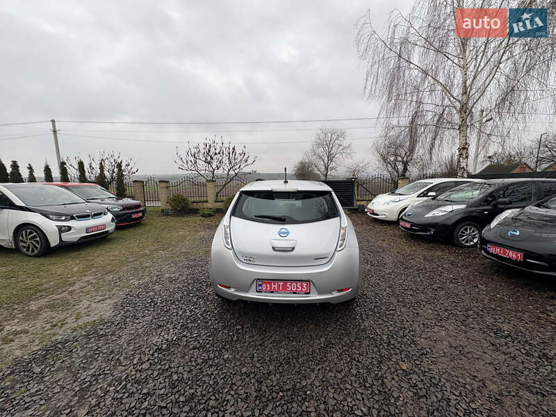 Хэтчбек Nissan Leaf 2013 в Луцке
