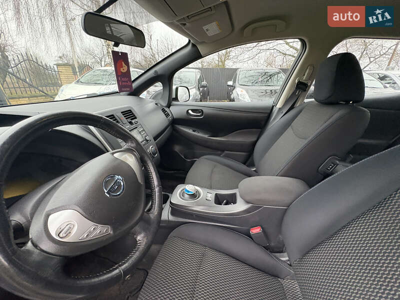 Хэтчбек Nissan Leaf 2013 в Луцке