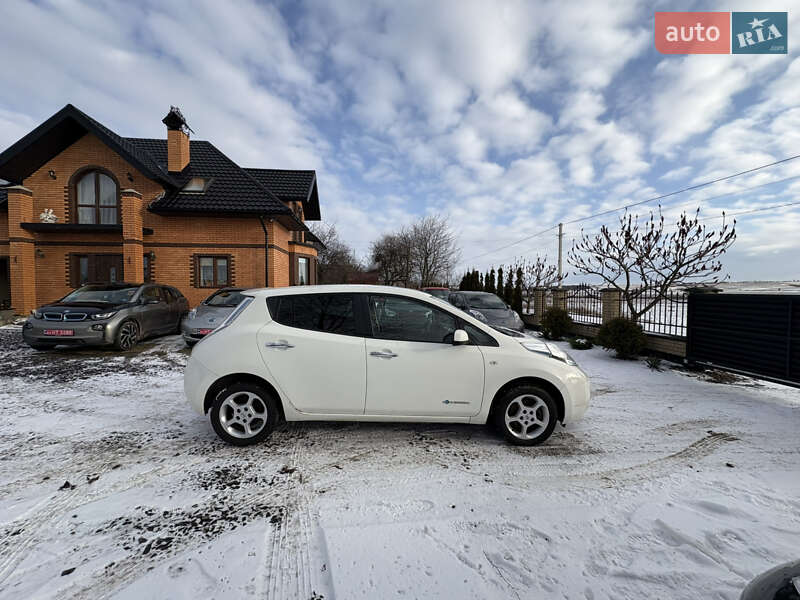 Хэтчбек Nissan Leaf 2016 в Луцке