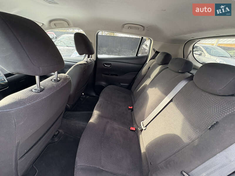 Хэтчбек Nissan Leaf 2016 в Луцке