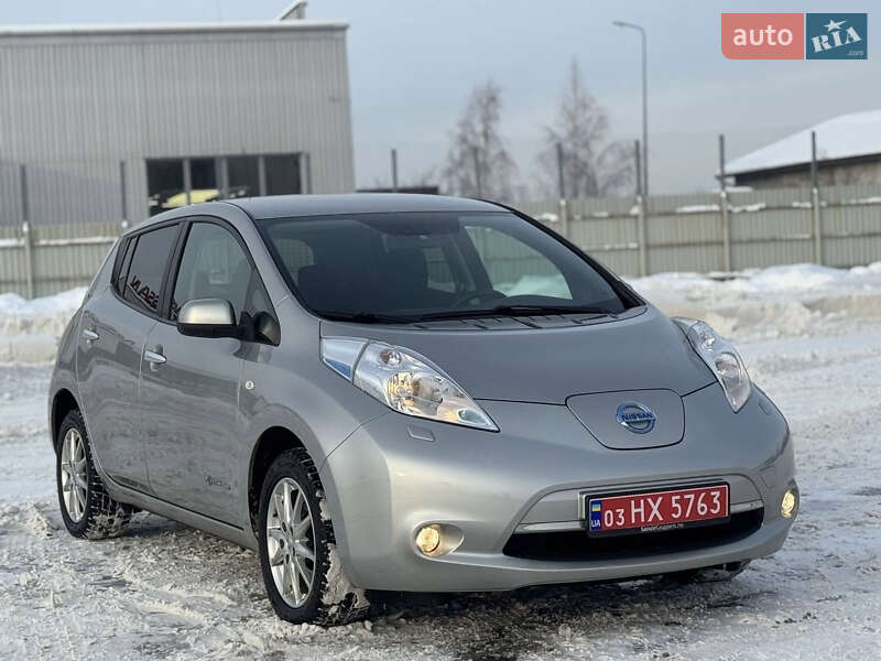 Хэтчбек Nissan Leaf 2016 в Львове