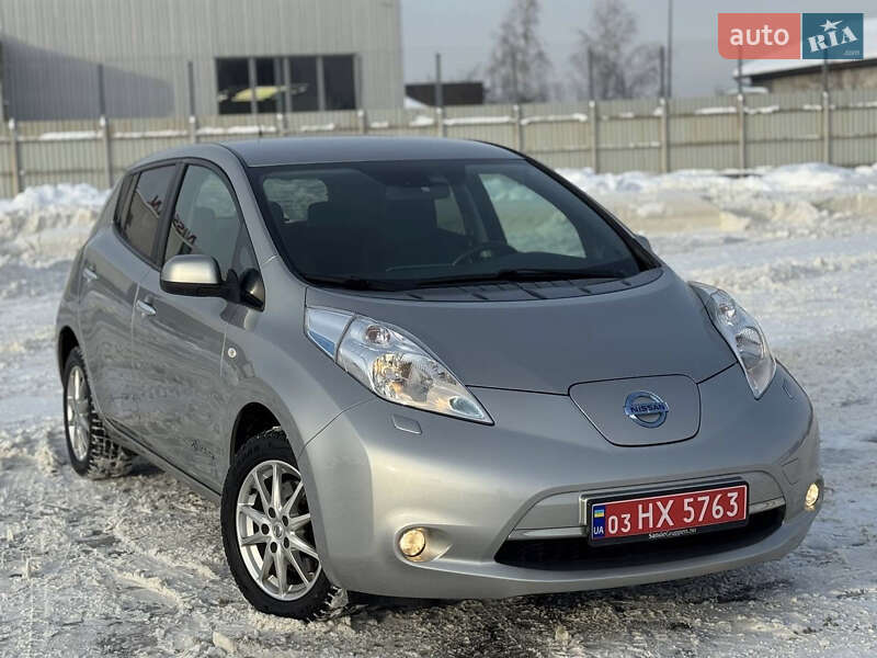 Хэтчбек Nissan Leaf 2016 в Львове