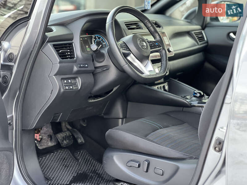 Хэтчбек Nissan Leaf 2020 в Ивано-Франковске фото 36 Хэтчбек Nissan Leaf 2020 в Ивано-Франковске