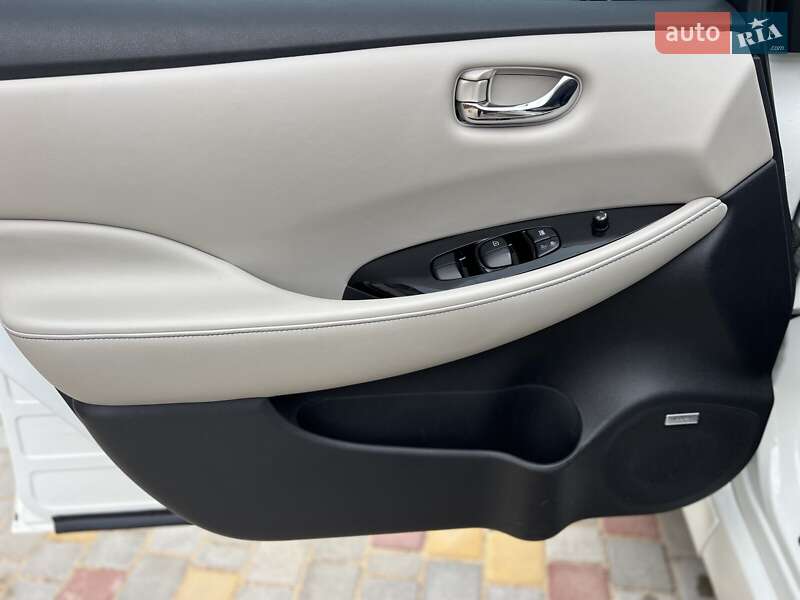 Хэтчбек Nissan Leaf 2020 в Одессе