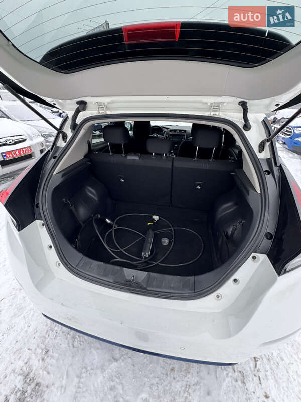 Хэтчбек Nissan Leaf 2018 в Ивано-Франковске