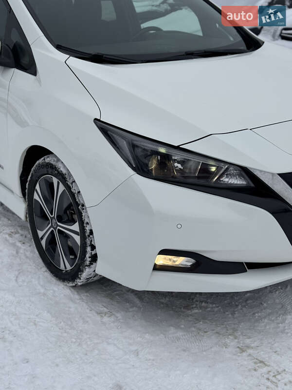 Хэтчбек Nissan Leaf 2018 в Ивано-Франковске