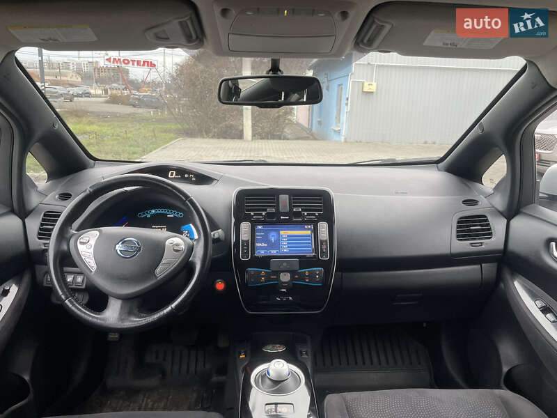 Хэтчбек Nissan Leaf 2013 в Полтаве