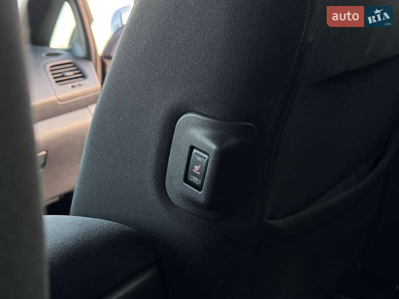 Хэтчбек Nissan Leaf 2016 в Львове фото 7 Хэтчбек Nissan Leaf 2016 в Львове