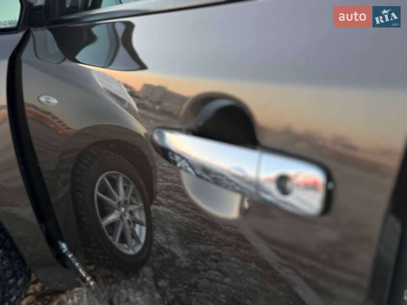 Хэтчбек Nissan Leaf 2016 в Львове фото 18 Хэтчбек Nissan Leaf 2016 в Львове