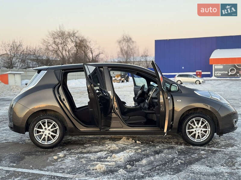 Хэтчбек Nissan Leaf 2016 в Львове фото 20 Хэтчбек Nissan Leaf 2016 в Львове