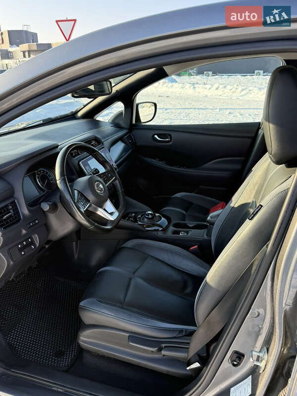 Хэтчбек Nissan Leaf 2019 в Луцке