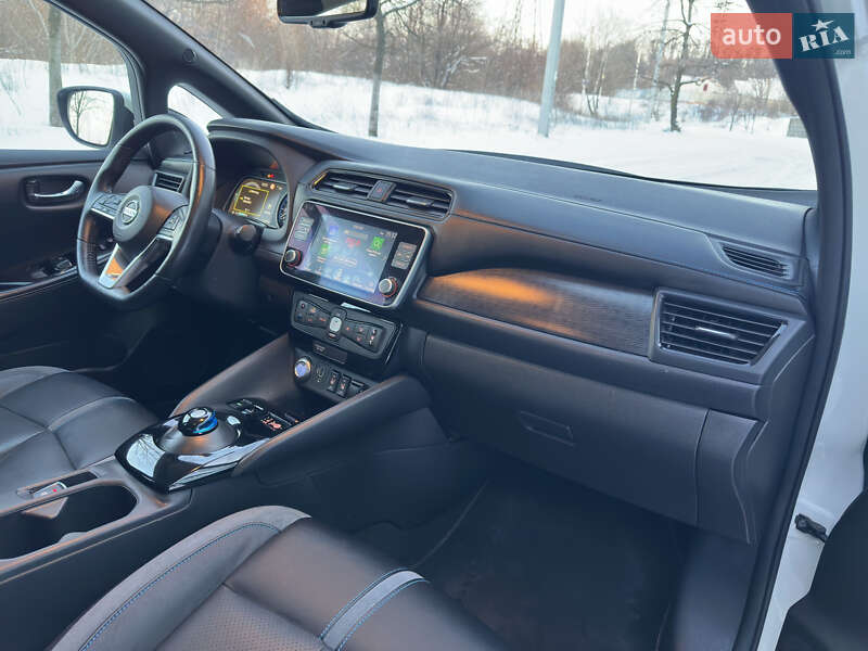 Хэтчбек Nissan Leaf 2019 в Днепре фото 12 Хэтчбек Nissan Leaf 2019 в Днепре