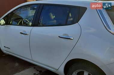 Хетчбек Nissan Leaf 2015 в Кропивницькому
