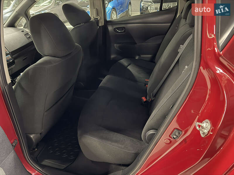 Хэтчбек Nissan Leaf 2017 в Владимире фото 9 Хэтчбек Nissan Leaf 2017 в Владимире