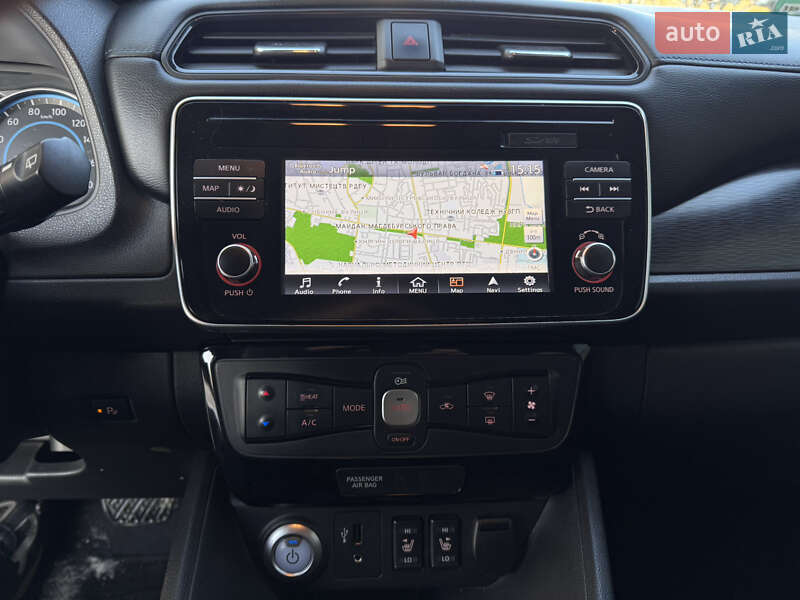 Хэтчбек Nissan Leaf 2018 в Ровно