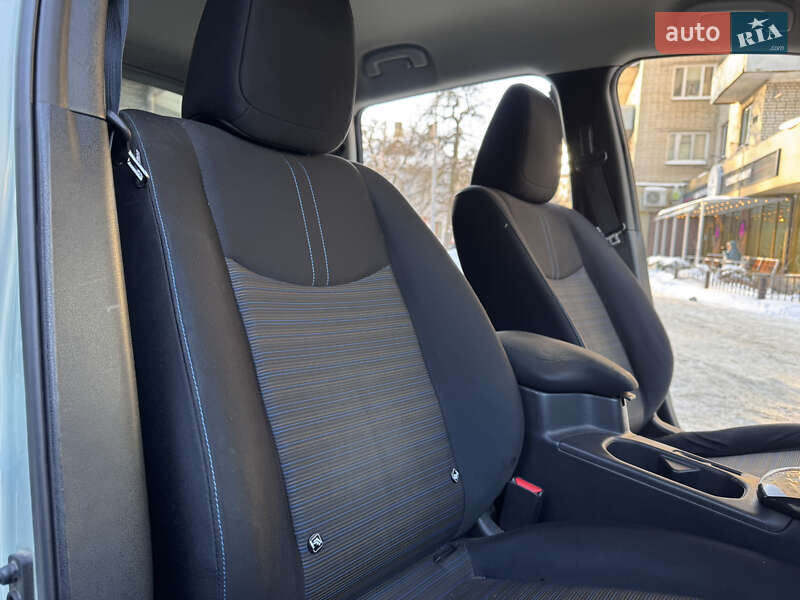 Хэтчбек Nissan Leaf 2018 в Ровно