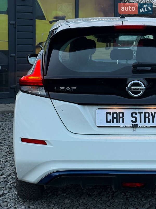 Хэтчбек Nissan Leaf 2021 в Стрые