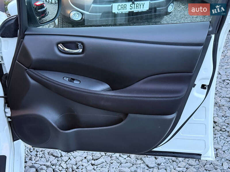 Хэтчбек Nissan Leaf 2021 в Стрые