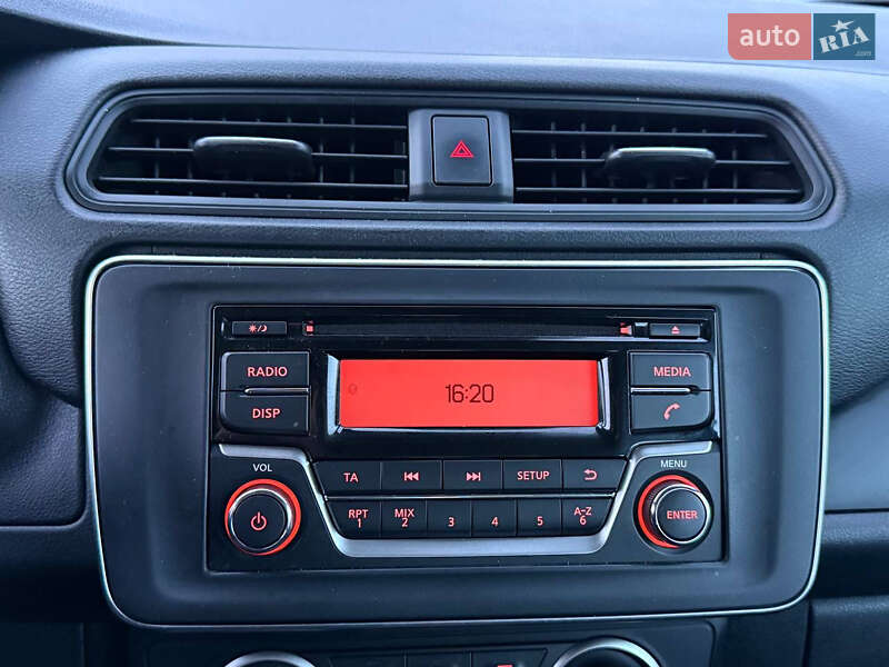 Хэтчбек Nissan Leaf 2021 в Стрые