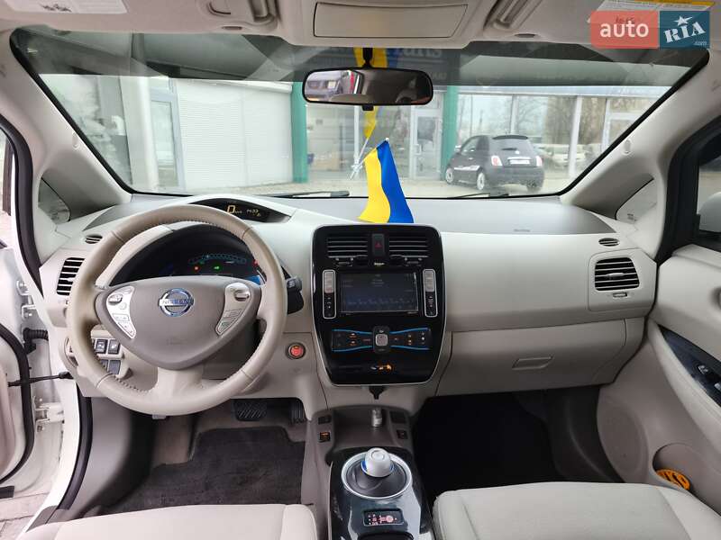 Хэтчбек Nissan Leaf 2016 в Днепре фото 13 Хэтчбек Nissan Leaf 2016 в Днепре