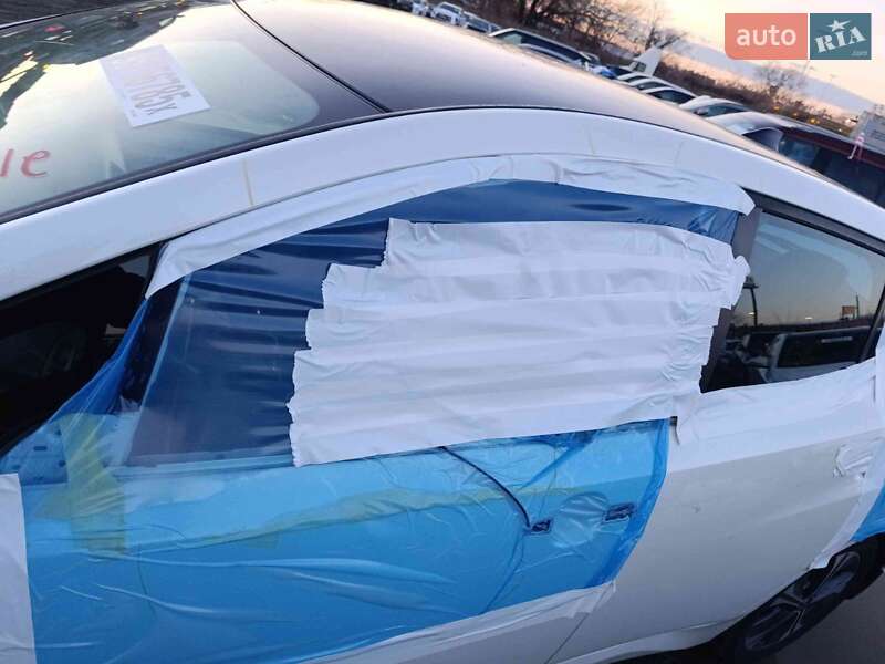 Хэтчбек Nissan Leaf 2019 в Киеве