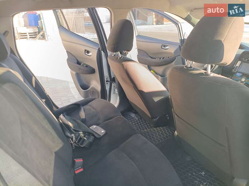 Хэтчбек Nissan Leaf 2013 в Знаменке фото 14 Хэтчбек Nissan Leaf 2013 в Знаменке