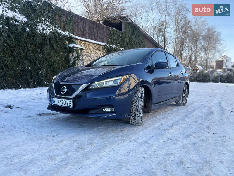 Хетчбек Nissan Leaf 2020 в Києві