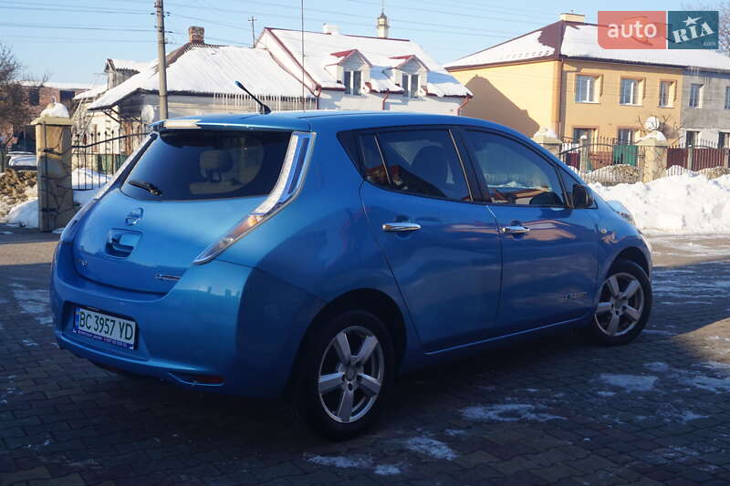 Хэтчбек Nissan Leaf 2011 в Самборе фото 7 Хэтчбек Nissan Leaf 2011 в Самборе