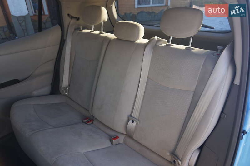 Хэтчбек Nissan Leaf 2011 в Самборе фото 45 Хэтчбек Nissan Leaf 2011 в Самборе