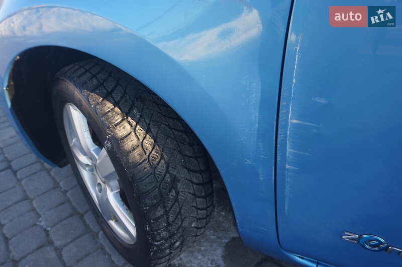 Хэтчбек Nissan Leaf 2011 в Самборе фото 57 Хэтчбек Nissan Leaf 2011 в Самборе