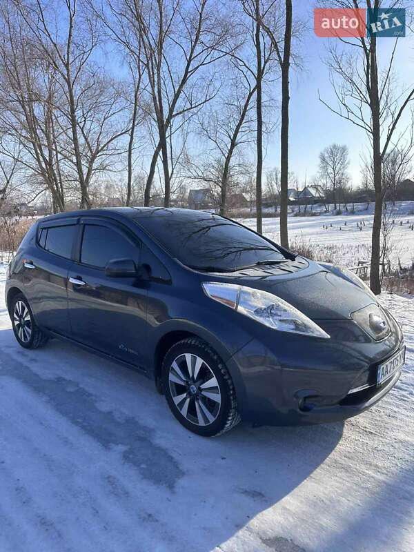 Хетчбек Nissan Leaf 2013 в Борисполі