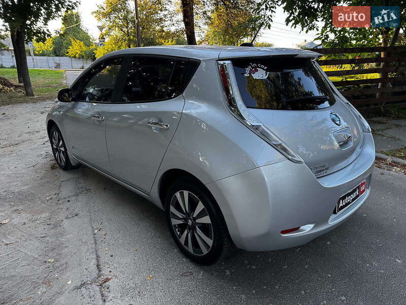 Хетчбек Nissan Leaf 2016 в Києві