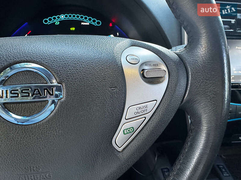 Хетчбек Nissan Leaf 2016 в Києві