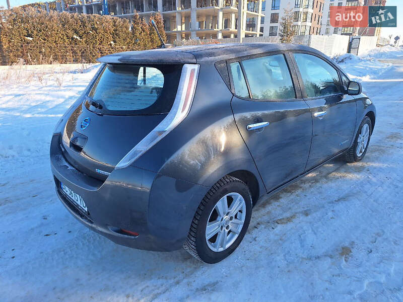 Хетчбек Nissan Leaf 2013 в Городку