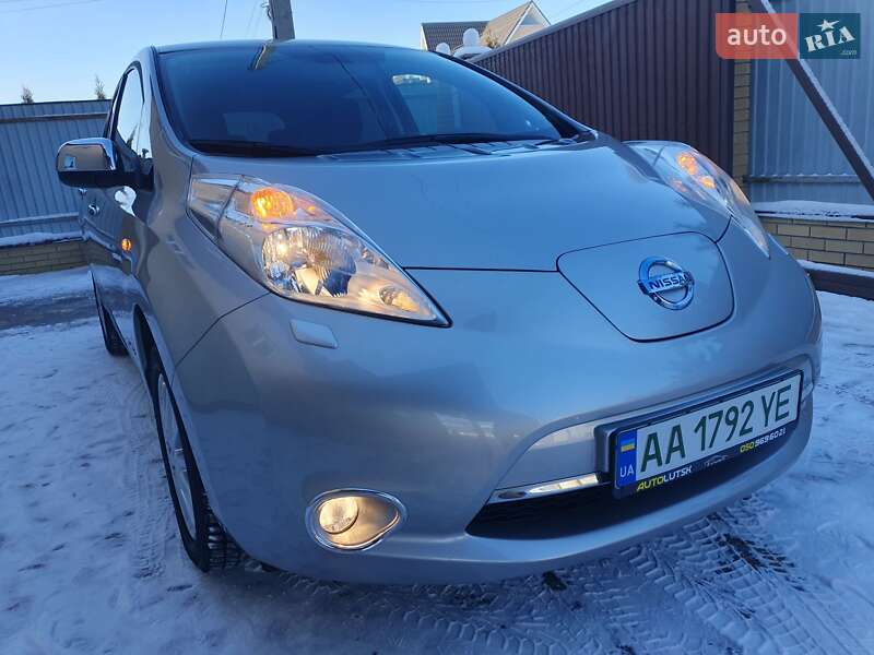 Хэтчбек Nissan Leaf 2013 в Горе фото 6 Хэтчбек Nissan Leaf 2013 в Горе