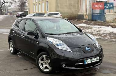 Хэтчбек Nissan Leaf 2012 в Одессе