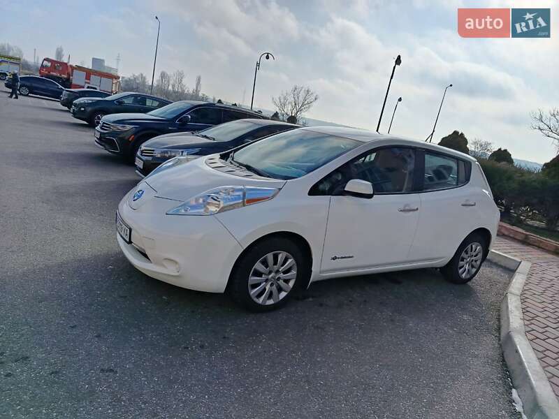 Хэтчбек Nissan Leaf 2015 в Николаеве фото 4 Хэтчбек Nissan Leaf 2015 в Николаеве