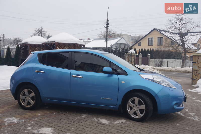 Хэтчбек Nissan Leaf 2011 в Самборе фото 7 Хэтчбек Nissan Leaf 2011 в Самборе