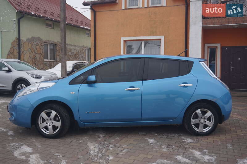 Хэтчбек Nissan Leaf 2011 в Самборе фото 13 Хэтчбек Nissan Leaf 2011 в Самборе